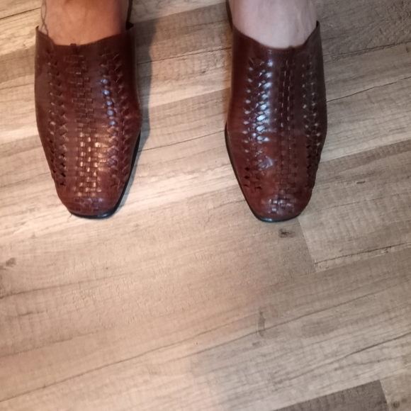 Sandals - Picture 3 of 3